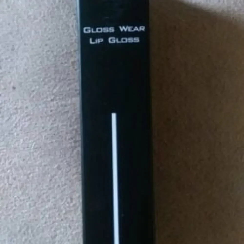 Doucce Gloss Wear Lip Gloss - Shade 770 - New